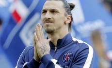 开云足球直播-绝境之王，德约科维奇戴维斯杯史诗翻盘，联合杯带队彰显领袖本色