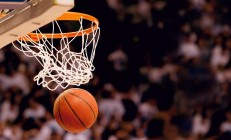 开云APP-双城记，英超争冠焦点战与辽宁队一波流带走吉林队的战术启示