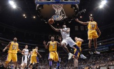 开云官方app入口-澳网险胜拉沃尔杯，德约科维奇双重战场刷新纪录的传奇一周