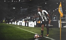 开云下载-东契奇关键一击定乾坤，勇士生死战险胜公牛