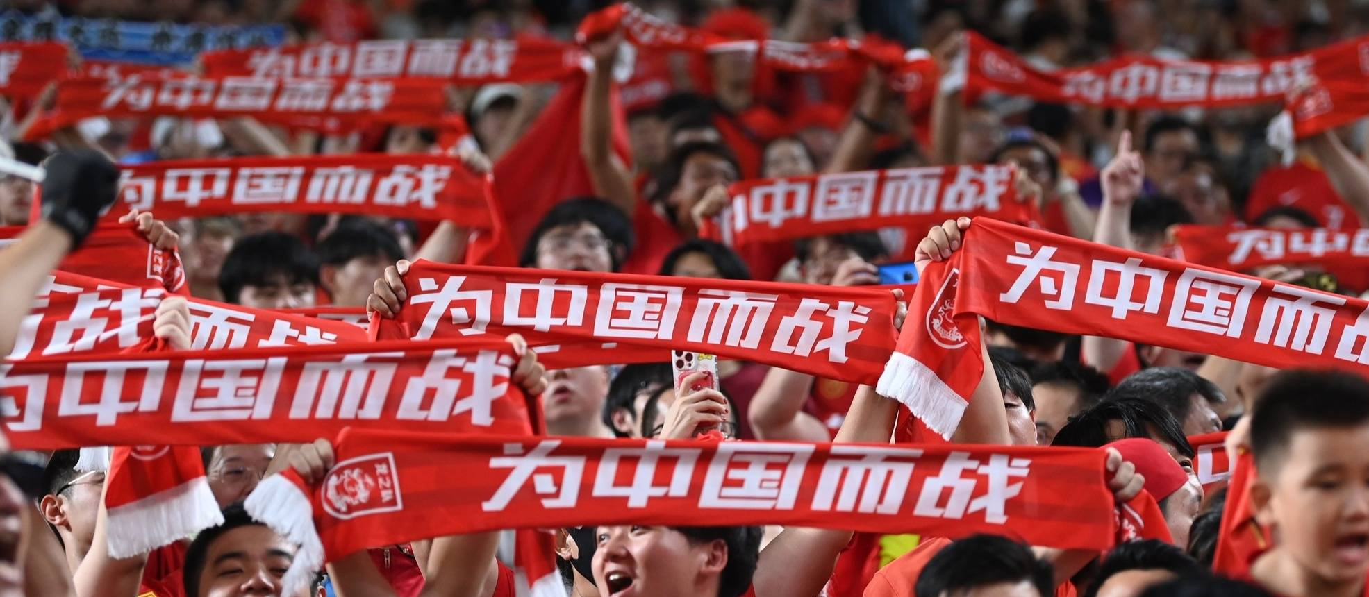 包含强队交锋激烈，比赛节奏扣人心弦的词条