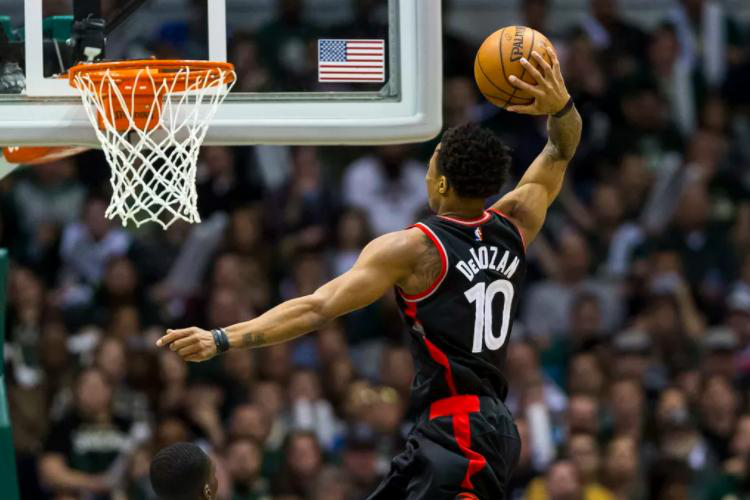 火力全开!对手困惑不已败走阵营 火力全开!对手困惑不已败走阵营