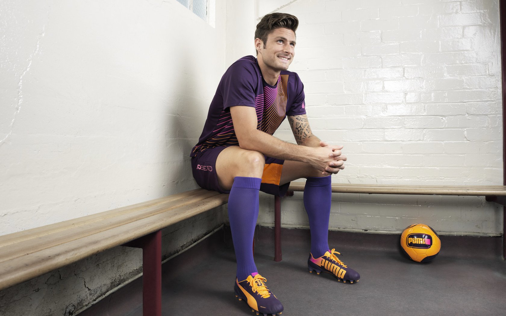 乌克兰完胜罗马，迪马利亚高光表现照亮欧战之夜